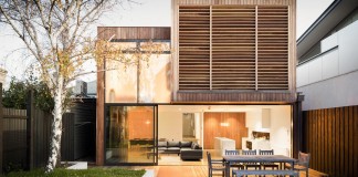 Victorian Middle Park House in Melbourne by Mitsuori Architects