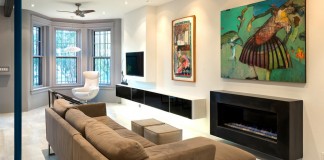 Color, Light, and Materiality: Mi Casita by KUBE Architecture