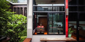 Baan Sukothai 11 Home by Paripumi Design features 360 degree perspectives over the interior garden