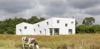 House for a Photographer near Brittany, France by Studio Razavi architecture