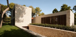 El Bosque House by Ramon Esteve