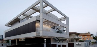Concrete modern NL-NF Villa in Ragusa, Italy by Architrend