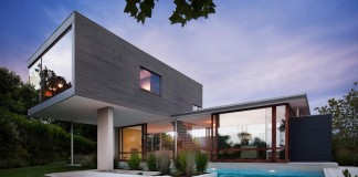 Steven Harris Architects design the modern The Surfside Residence in East Hampton