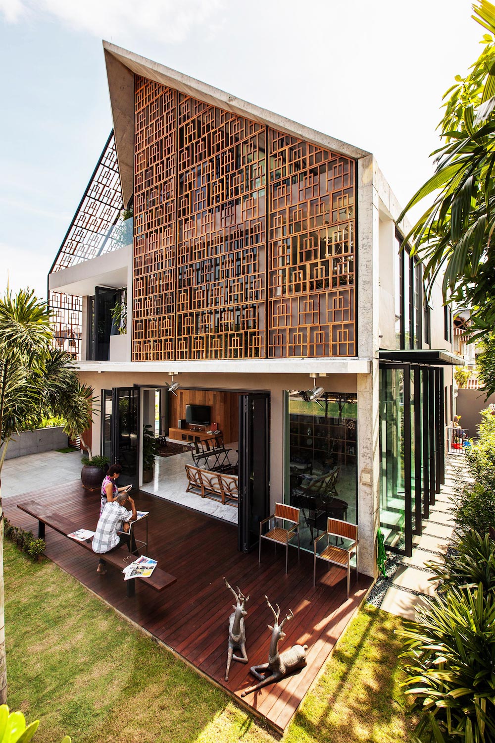 Aamer Architects Design Siglap Plain Villa In Singapore A