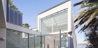 A&M contemporary, bright, single family house is located in Sydney by Marston Architects