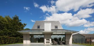 EVA architecten converted an old farmhouse into contemporary Villa Hogebiezen