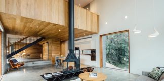 Invermay House is a home for a family of six in a small town just outside of Ballarat, Victoria