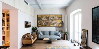 A German artist naturalized Milanese and her apartment in an historic building in the city Centre of Milan