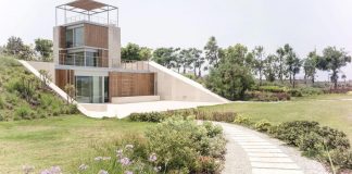 Four single-family houses with the front opened to the view and breeze on the Coast of Aamchit, Lebanon