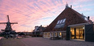 Renovation of a historic Dutch farmhouse into a vibrant meeting place