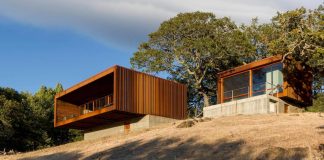 Sonoma weeHouse is a small, ultra-minimal home nestled on the edge of gnarled oaks