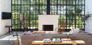 Elegant and timeless WE Guest House designed by TA Dumbleton Architect