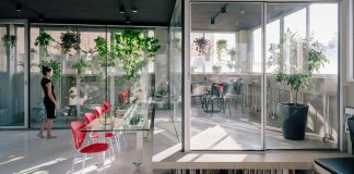 Transformation of an industrial setting into a flexible live or work space