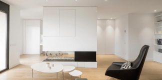 Family Hub by Susanna Cots: a minimalist home in the heart of Catalonia