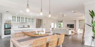 Hamptons residence brings together traditional architecture and sophisticated coastal style