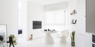 Apartment in the heart of Tel Aviv transformed into a minimalist white bright space
