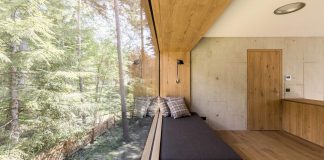 Two-storey house that reveals differentiated building sculptures in Mils, Austria