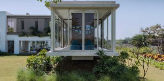 A oasis from the hectic pace of urban city life where fluidity and transparency are all metaphorical for the client’s nature