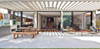 Rethinking of an original design of the 1970s by Casa14 Arquitetura