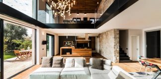 Contemporary Guidonia Montecelio residence designed by Studio ArchSIDE