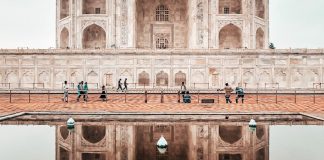 10 Buildings Built in The Name of Love