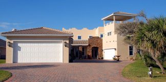 10 Maintenance Tips for Garage Doors