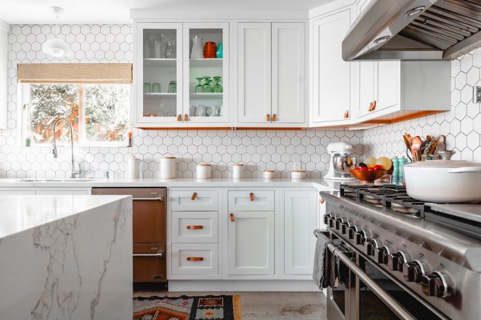 3 Things You Need to Do to Declutter Your Kitchen