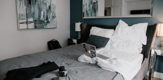 headboard