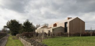 long house bureau de change