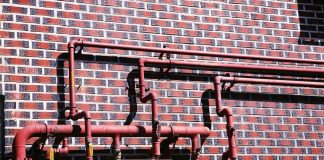 Things You Must Consider Before Hiring a Professional Plumber