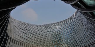 Tips For Choosing The Perfect Commercial Roof