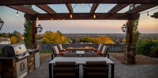 4 Mistakes to Avoid When Buying Your First Patio Furniture