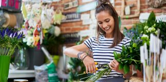 6 Tips To Make Your Home Décor Flowers Last Longer