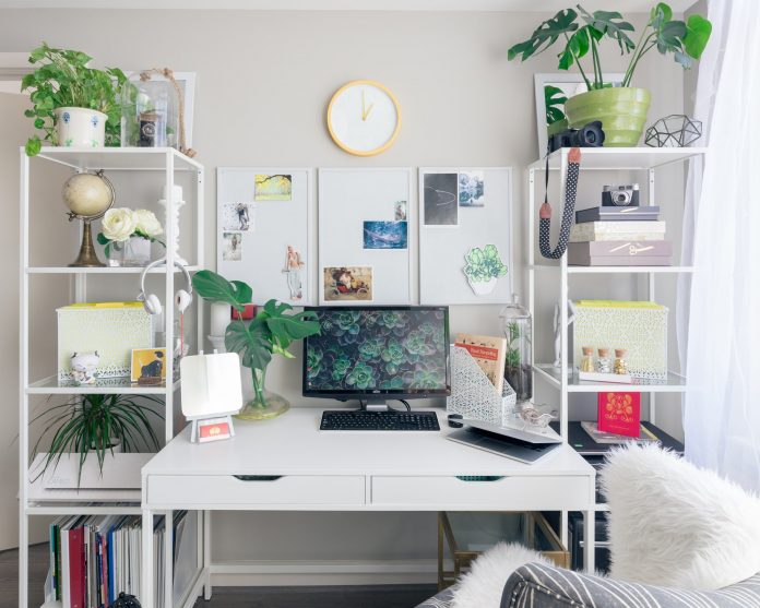 How To Organize Your Workplace At Home