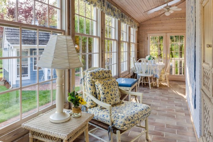 You Have to Add These Tidbits to Your Sunroom