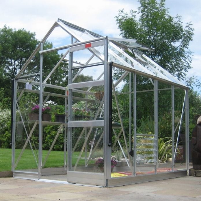 4 Things To Consider When Choosing The Best Greenhouse Glazing Material