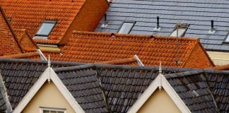 What to Consider When Choosing a Roofing Contractor