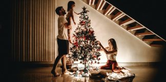 How to Decorate for Christmas on a Budget