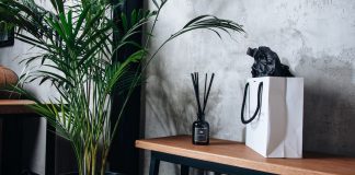 5 Benefits of Having a Signature Scent in Your Home 
