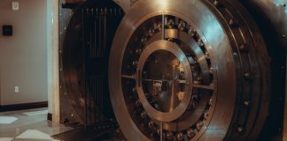 Vault Room Door: 2022 Buying Guide