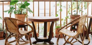 Choosing the Best Furniture for A Small Apartment Balcony