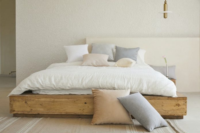  Metal Bed Frame Vs. Wood: Which is Right for You?