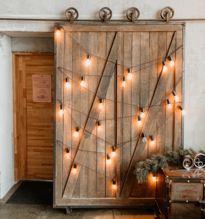  How To Choose The Right Barn Door For Your Home?