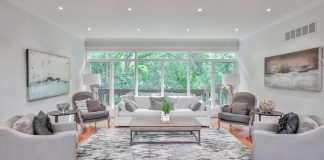 10 Effective Tips to Have a Spotless Living Room