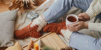Relax and Celebrate With this 7 Holiday Decorating Must-Haves 