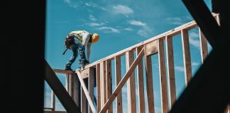 6 Pitfalls to Avoid When Starting a Contracting Business