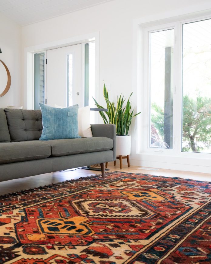 Choosing the Right Area Rug for Your Home